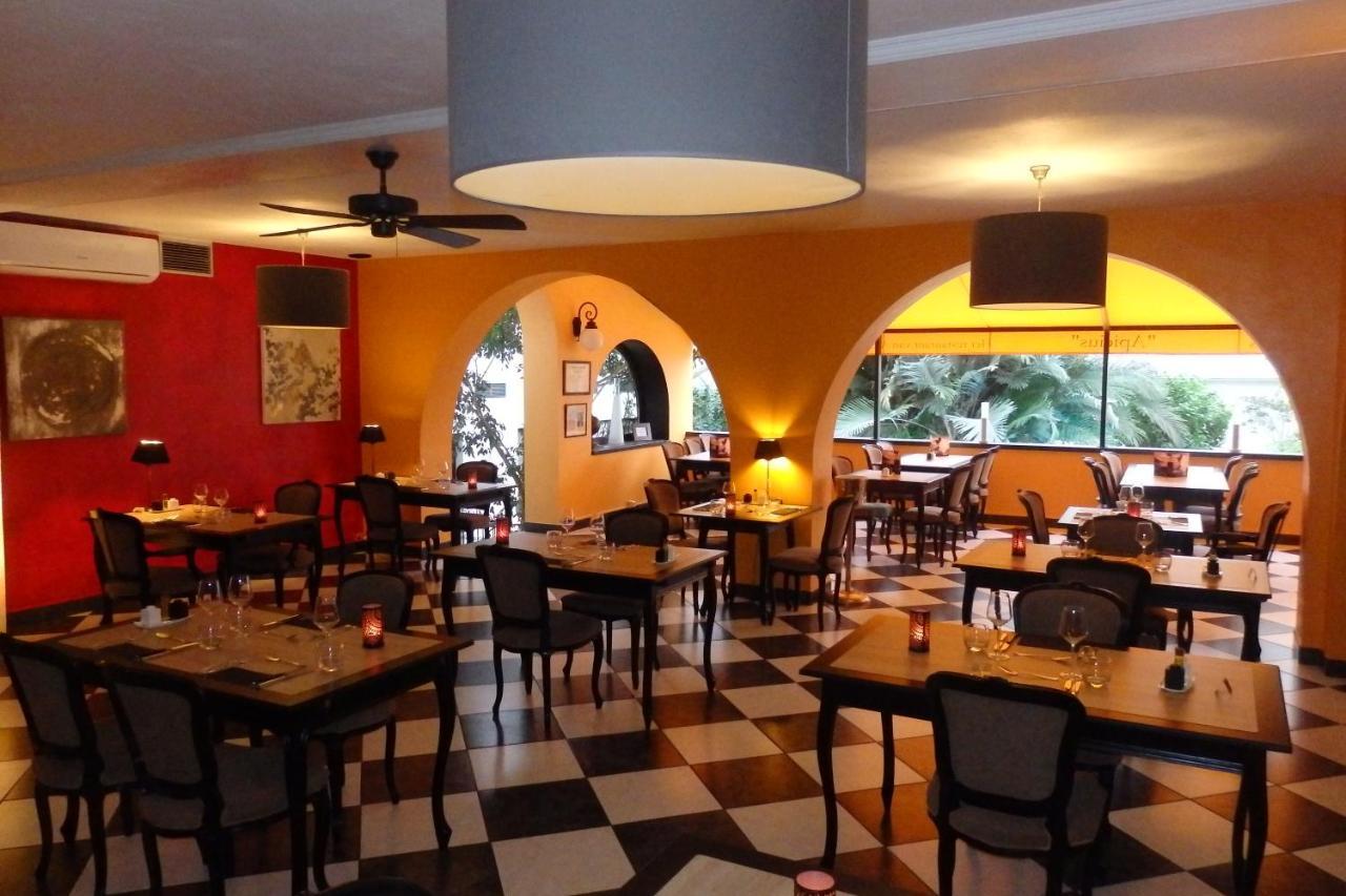 Tropical Hotel Durbuy Ngoại thất bức ảnh