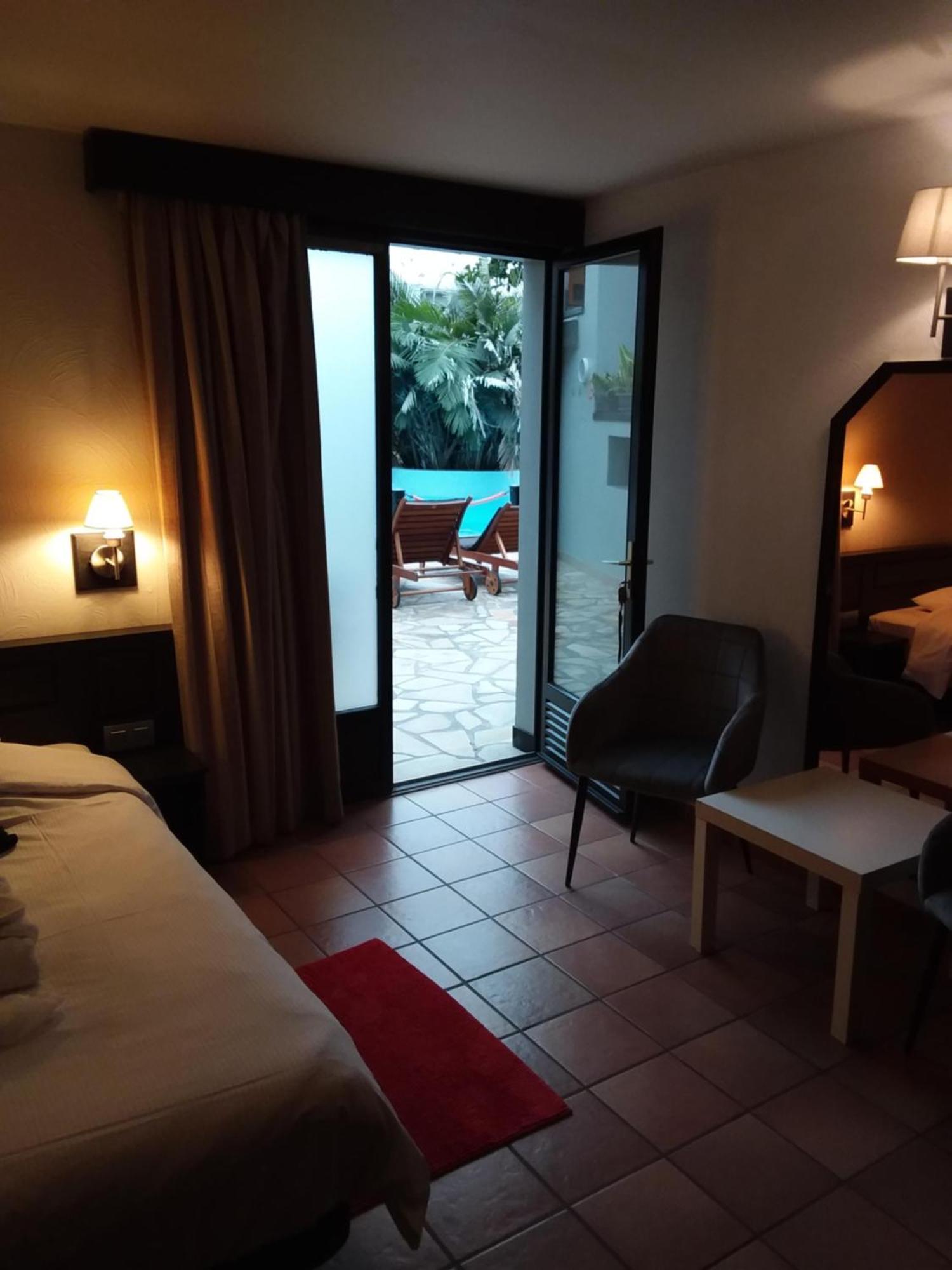 Tropical Hotel Durbuy Ngoại thất bức ảnh